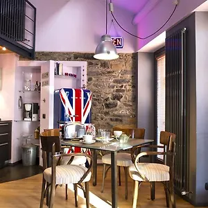 Casa Rossa - Bymyhomeincomo , Cernobbio Italie