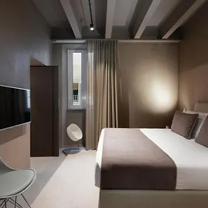 Elysium Collection , Rome Italie